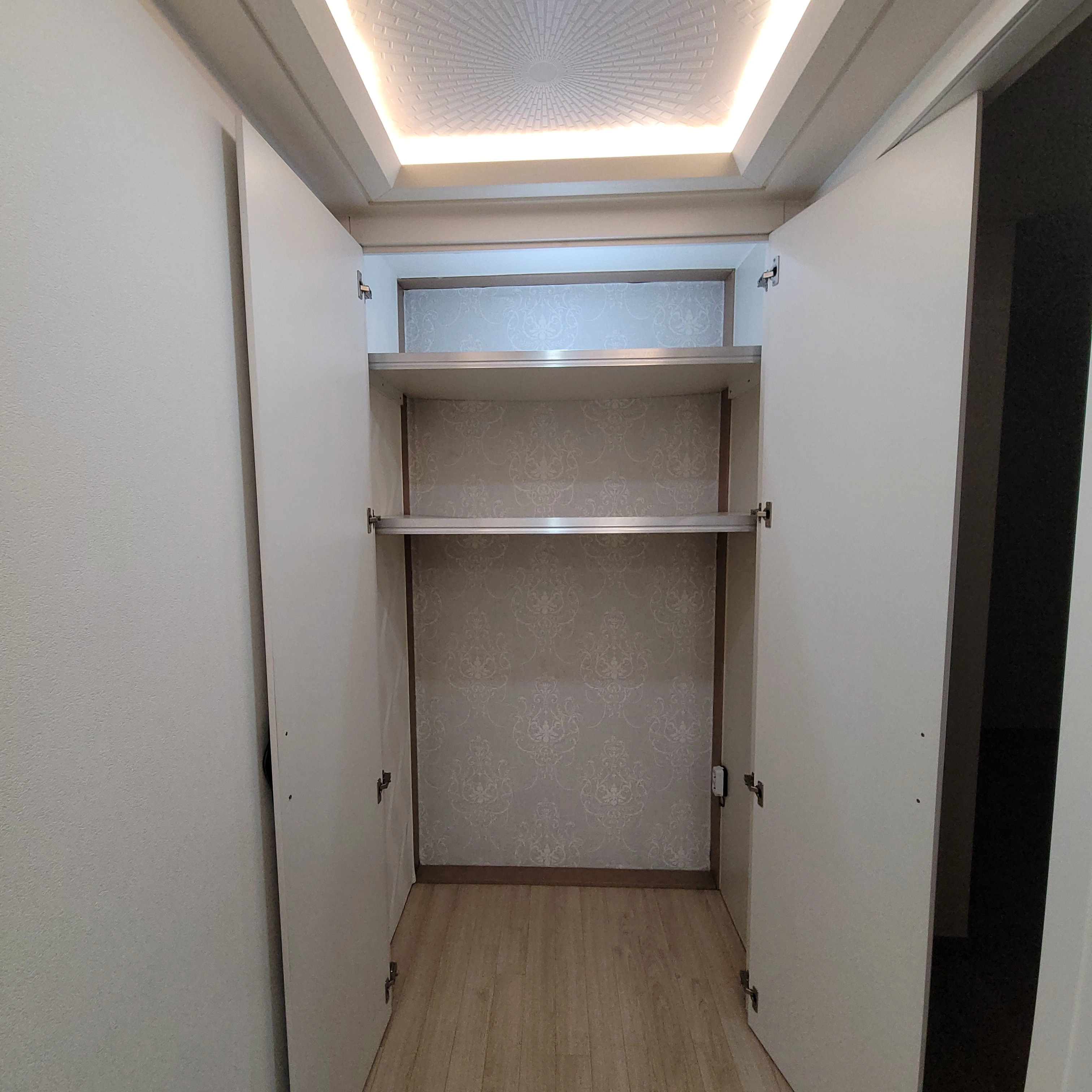 벽장 도어 슬라이딩 교체 서울 성북구 시공 후